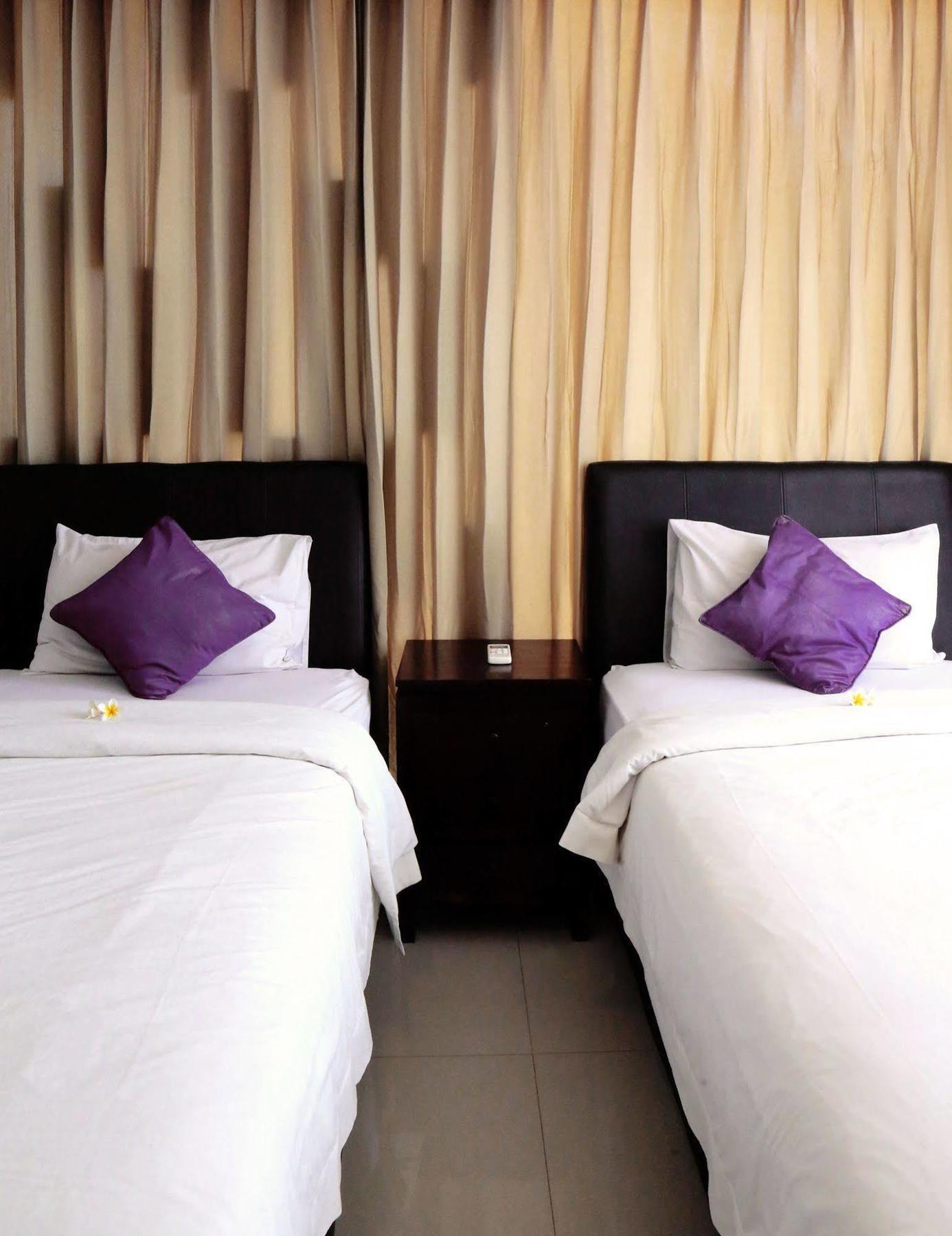 Grace And Milena Guesthouse Kuta  Bagian luar foto