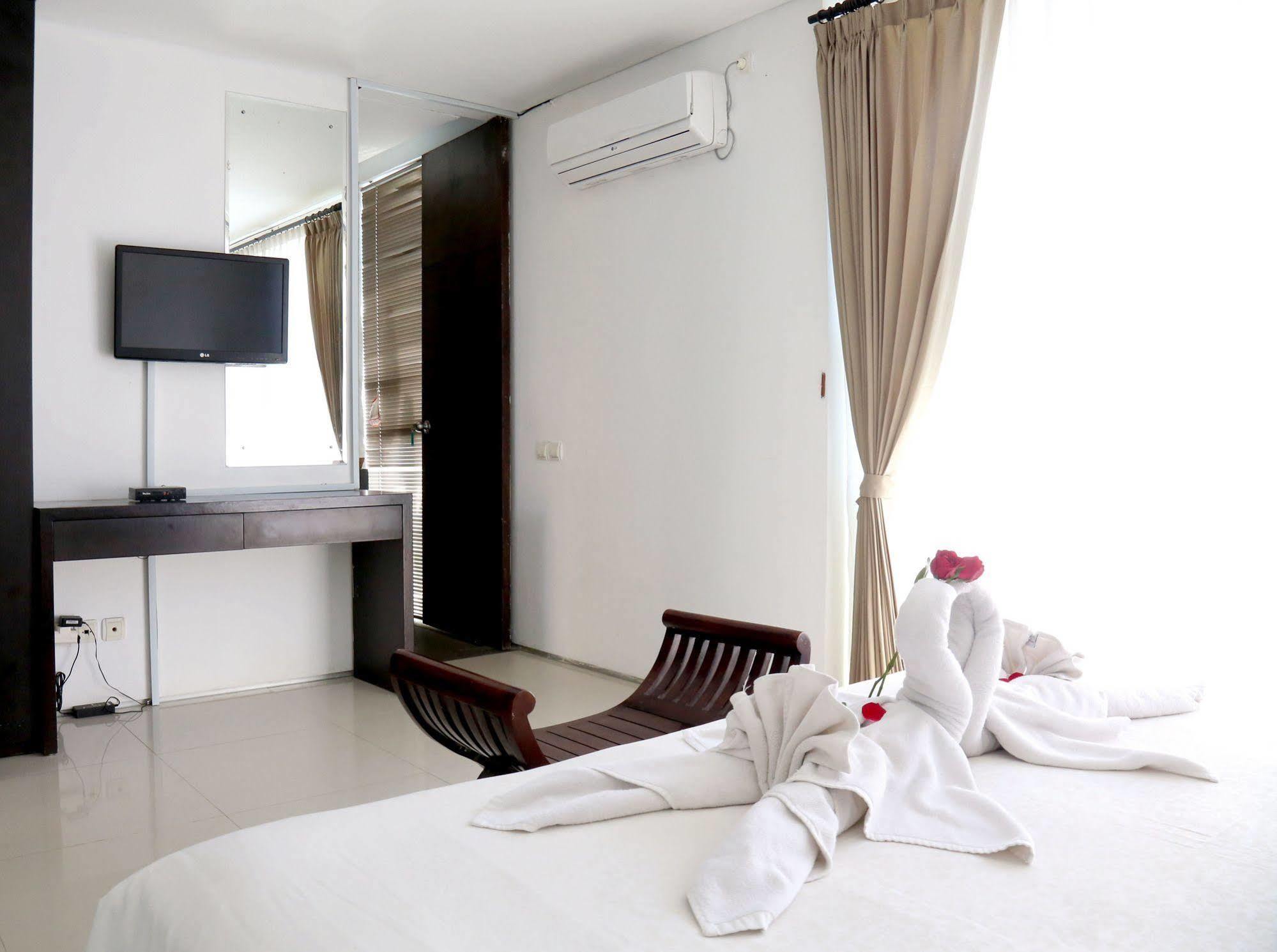 Grace And Milena Guesthouse Kuta  Bagian luar foto