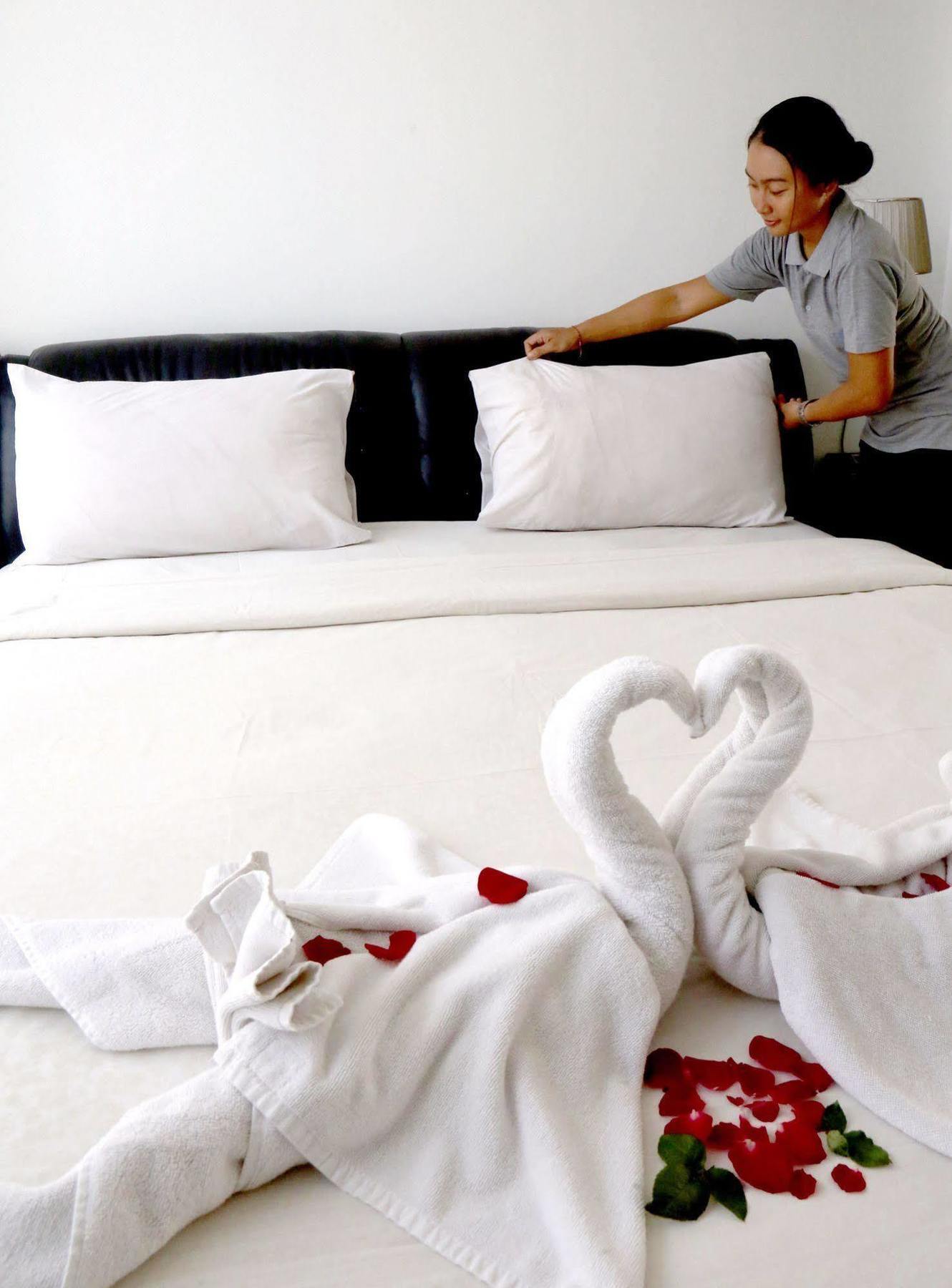 Grace And Milena Guesthouse Kuta  Bagian luar foto