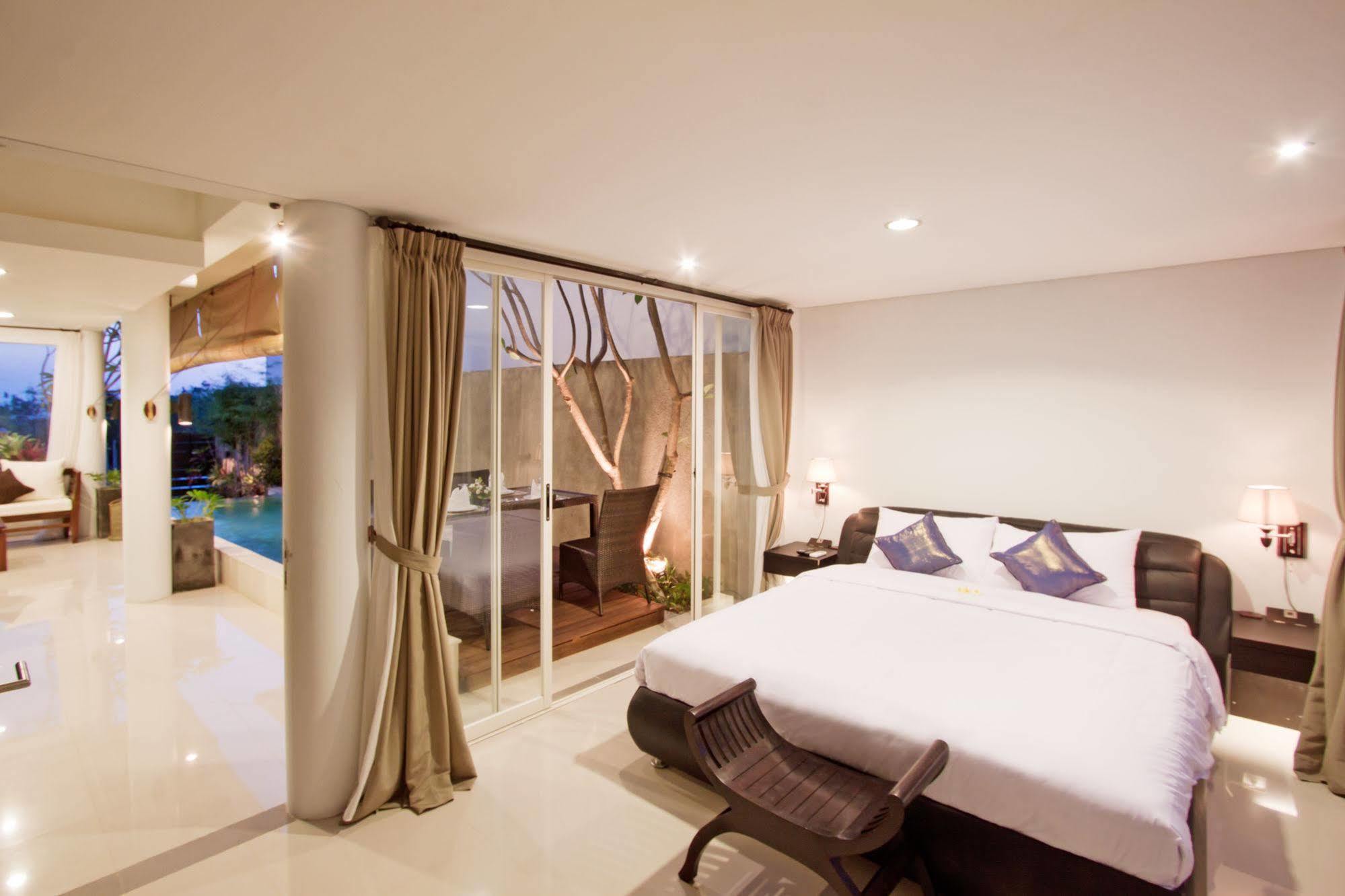 Grace And Milena Guesthouse Kuta  Bagian luar foto