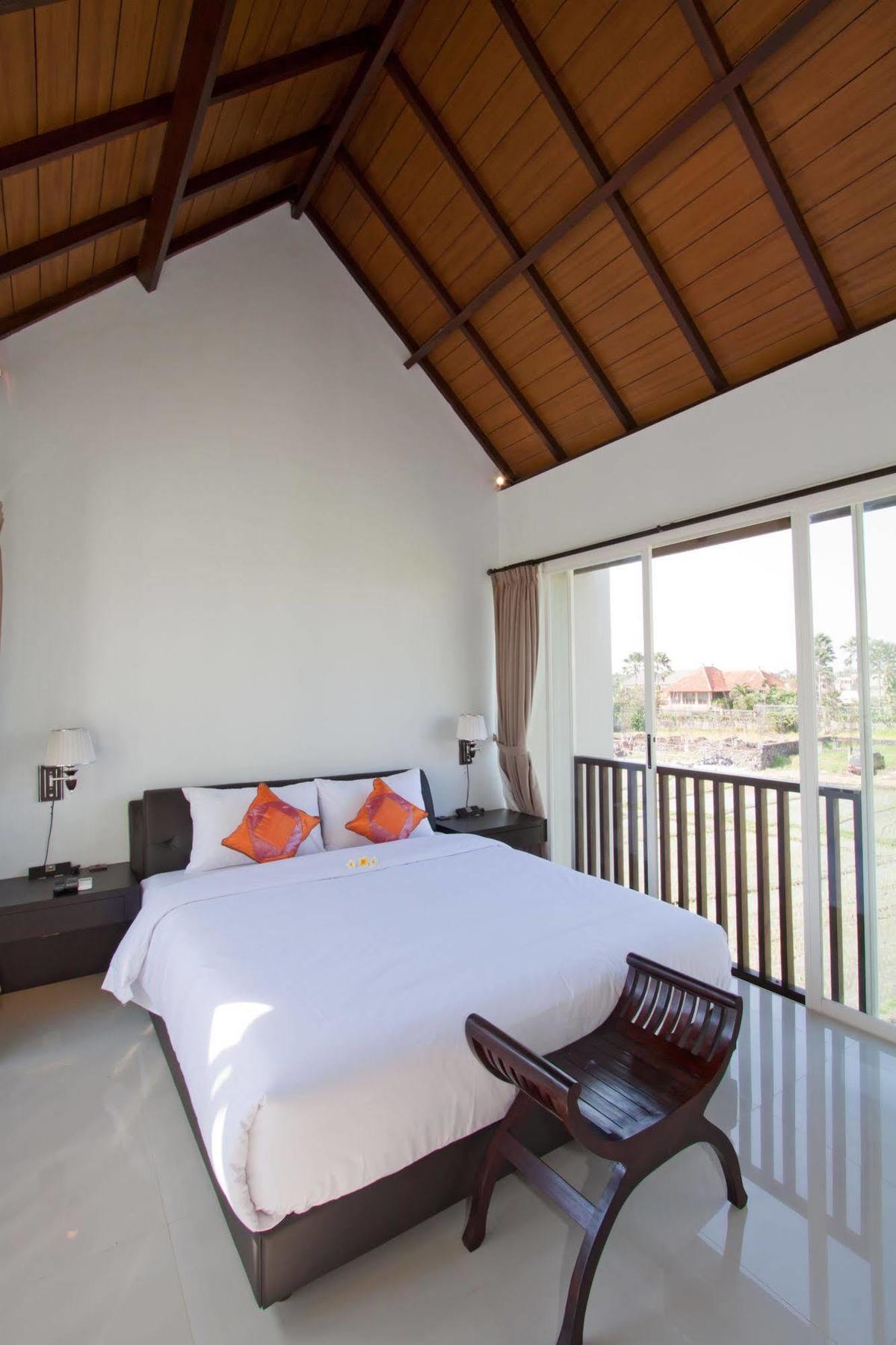 Grace And Milena Guesthouse Kuta  Bagian luar foto